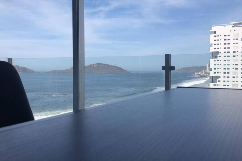 Departamento De Lujo En El Malecon *