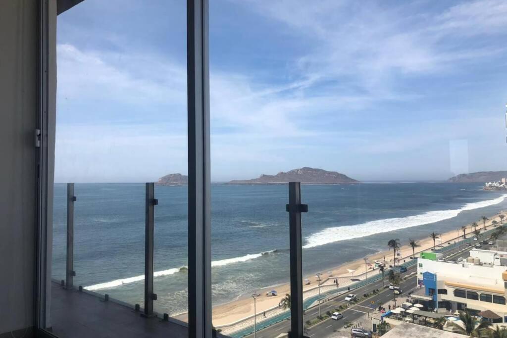 Departamento De Lujo En El Malecon Mazatlan